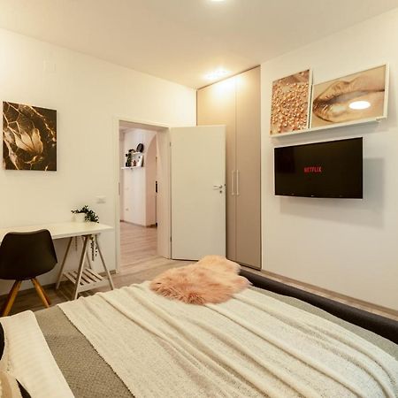 Ideal Stay: Spacious 2Br Apt Near Calea Victoriei Bucareste Exterior foto