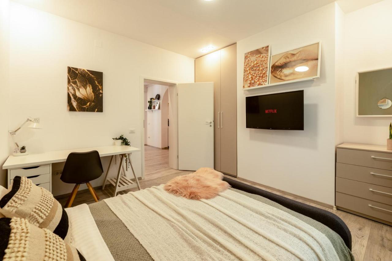 Ideal Stay: Spacious 2Br Apt Near Calea Victoriei Bucareste Exterior foto