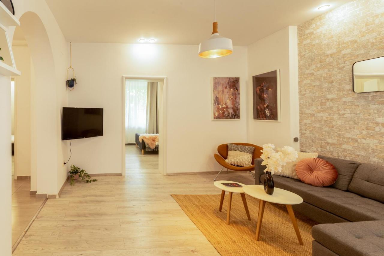 Ideal Stay: Spacious 2Br Apt Near Calea Victoriei Bucareste Exterior foto